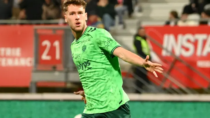 Ipswich fonce, l'ASSE fixe son prix pour Stassin