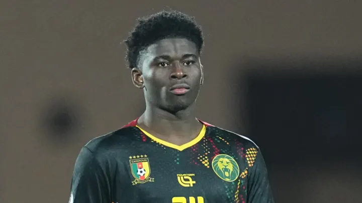 Officiel : Carlos Baleba rejoint Manchester United pour 76 M€
