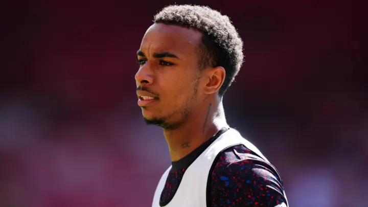 Arsenal cible Eli Junior Kroupi, l'attaquant de Bournemouth