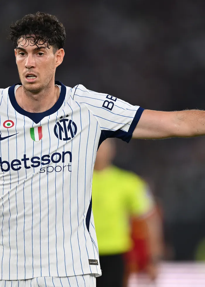 Chelsea garde Bastoni dans le viseur pour sa défense à trois