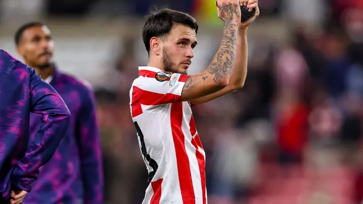 Enzo Le Fée lié à Sunderland jusqu'en juin 2031