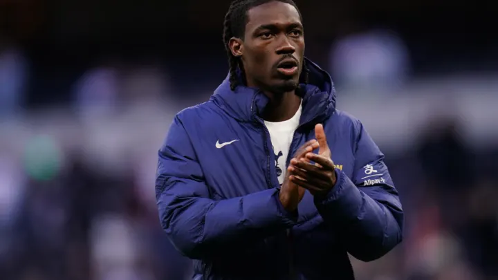 L'Ajax se lance sur Yves Bissouma, libre depuis cet été