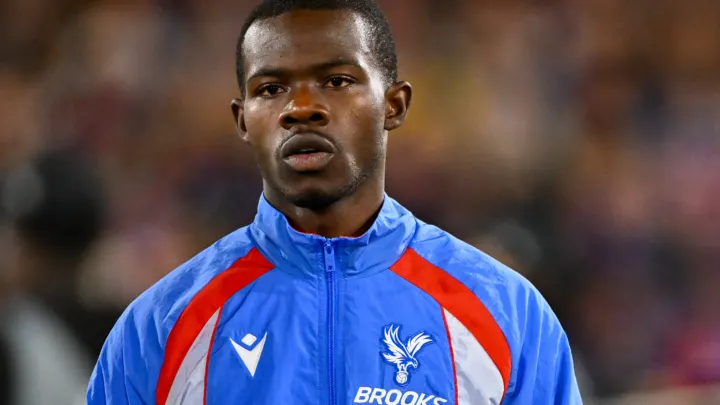 Manchester United et Liverpool lorgnent Tyrick Mitchell