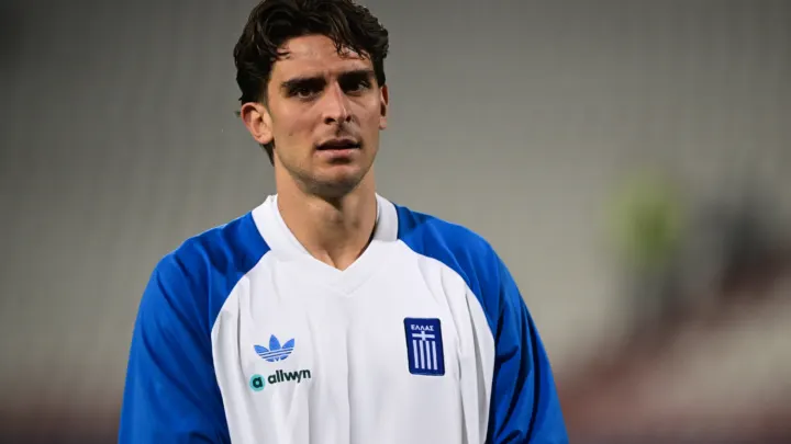 Liverpool et Tottenham suivent le gardien grec Tzolakis